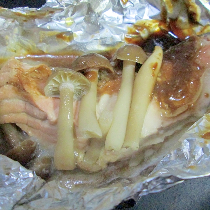 鮭とキノコの味噌ホイル焼き レシピ 作り方 By カゲジジ 楽天レシピ 鮭とキノコの味噌ホイル焼き レシピ 作り方 By カゲジジ 楽天レシピ